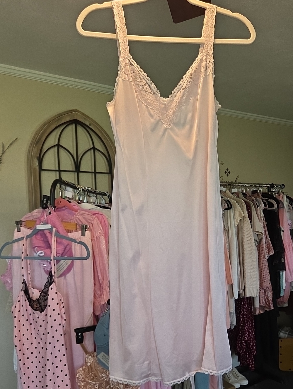 Vanity Fair Pale Pink Lace-Trim Slip